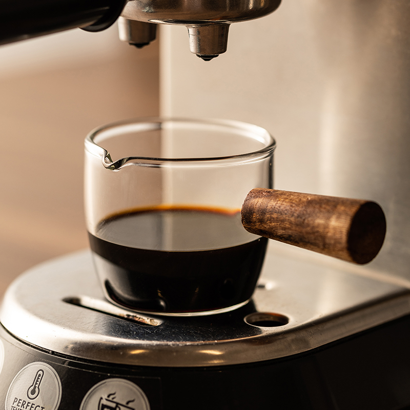 50-250ml Wood Handle Glass Esp - Barista Milk Jug recension och pris